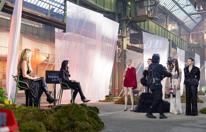 Heidi Klum mit Designerin Maria Koch.<span class='image-autor'>Foto: ProSieben/Daniel Graf</span>