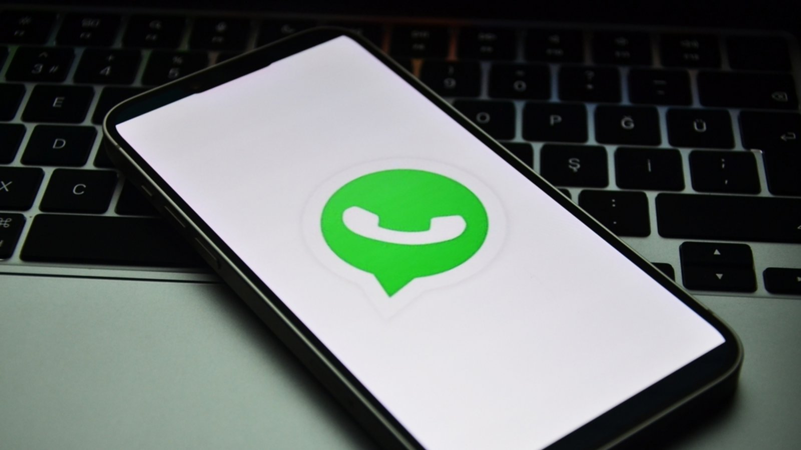 Auf einigen iPhones wird WhatsApp ab Mai nicht mehr laufen.Foto: miss.cabul / shutterstock.com Auf einigen iPhones wird WhatsApp ab Mai nicht mehr laufen.Foto: miss.cabul / shutterstock.com