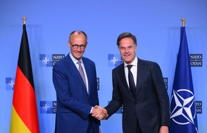 Antrittsbesuch: Friedrich Merz (l.) und Nato-Generalsekretär Mark Rutte.<span class='image-autor'>Foto: JOHN THYS/AFP</span>