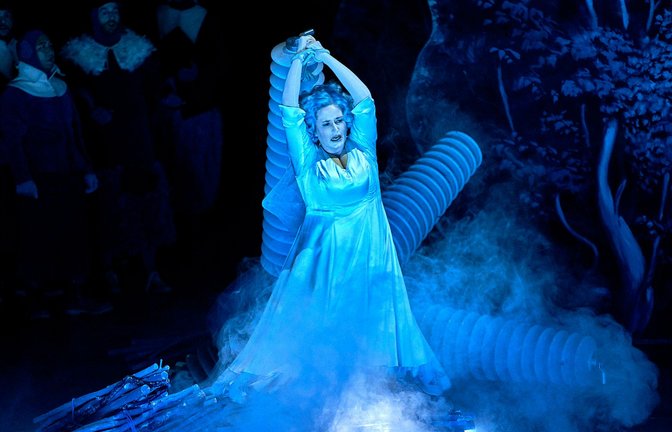Camilla Nylund (Elsa von Brabant) bei den  Bayreuther Festspielen.<span class='image-autor'>Foto: Enrico Nawrath/Festspiele Bayreuth/dpa</span>