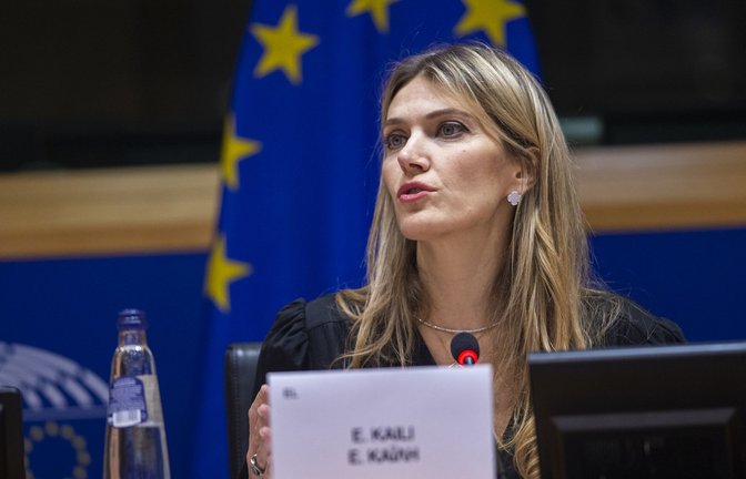 Eva Kaili ist das Gesicht eines der größten Korruptionsskandal in der Geschichte der EU. Sie sieht sich allerdings als Opfer von schlampigen Ermittlungen und Vorverurteilungen.<span class='image-autor'>Foto: dpa</span>