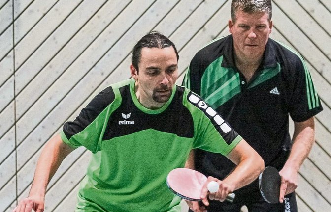 Andreas Wagner vom TSV Nussdorf (rechts) spielte an gleichen Tag sowohl das Turnier in Iptingen mit seinem Partner Michael Rezmann vom SV Iptingen als auch in der Liga mit dem TSV Nusdorf III. Foto: Simecek