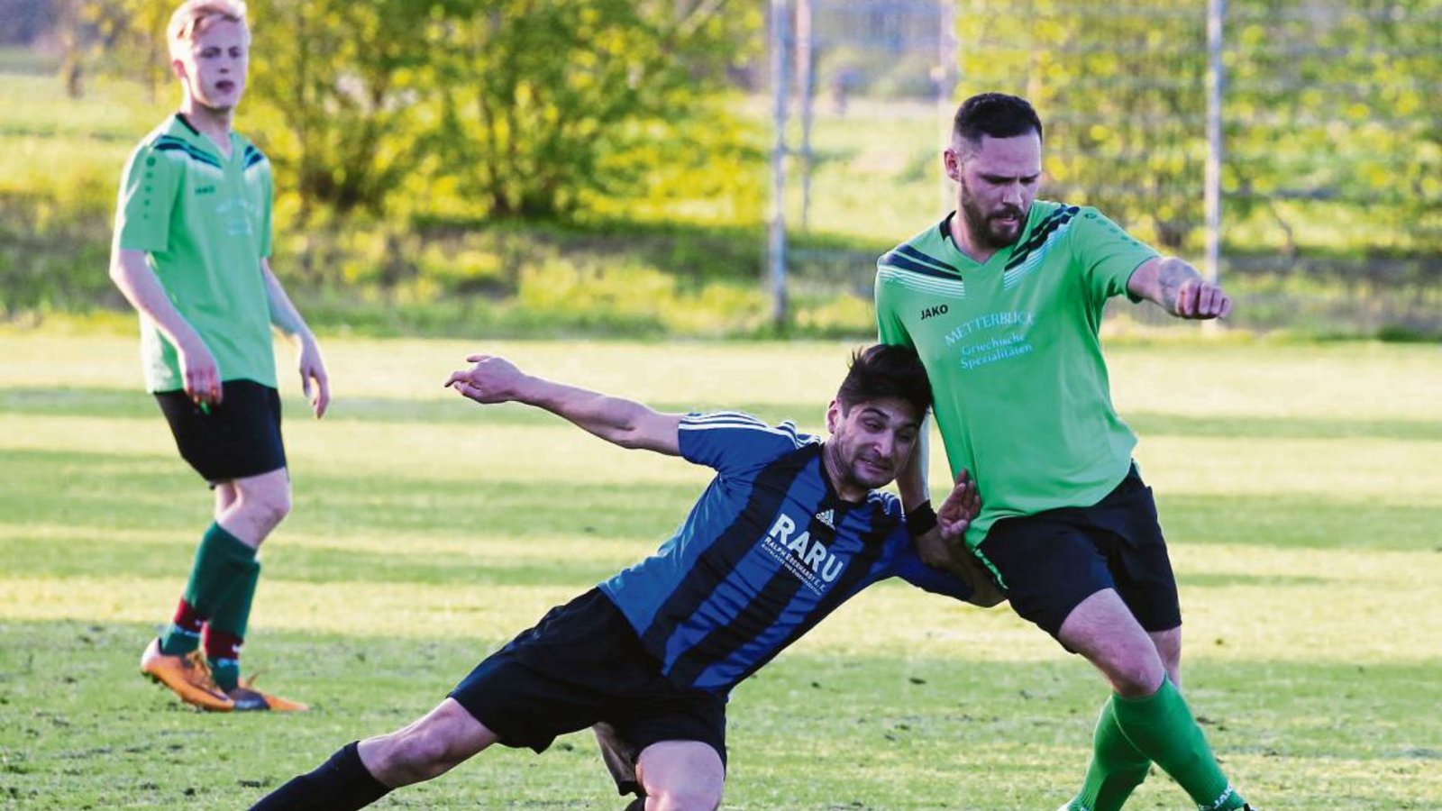 Bisher zu selten ließen Qasim Susuri (rechts) und die Sersheimer ihre Gegenspieler stehen. Foto: Küppers Bisher zu selten ließen Qasim Susuri (rechts) und die Sersheimer ihre Gegenspieler stehen. Foto: Küppers