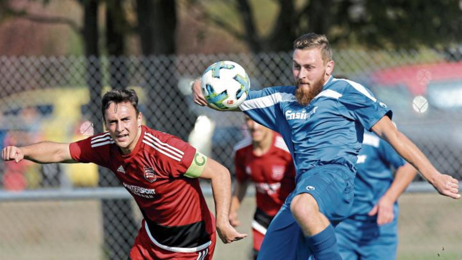 Der TSV Großglattbach (links Philipp Rank) kämpft mit erheblicher Personalnot. Darum ist Trainer Martin Kern wenig optimistisch, erneut gegen Roßwag/Mühlhausen zu punkten. Foto: Leitner Der TSV Großglattbach (links Philipp Rank) kämpft mit erheblicher Personalnot. Darum ist Trainer Martin Kern wenig optimistisch, erneut gegen Roßwag/Mühlhausen zu punkten. Foto: Leitner