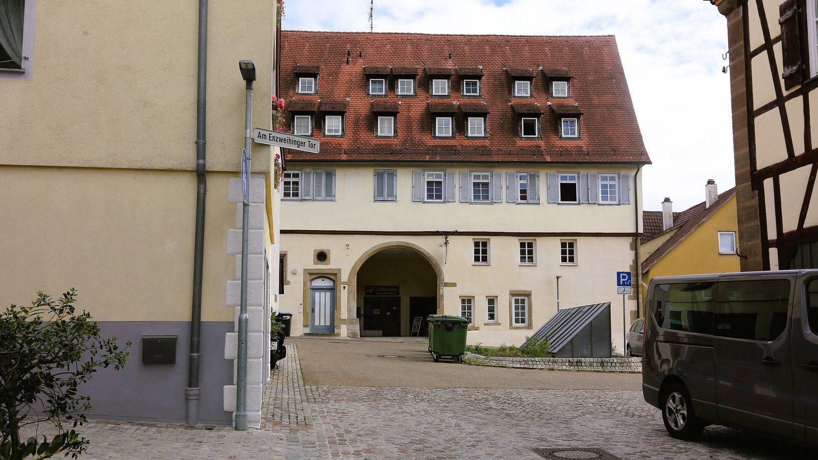 In der Neuen Gasse, ganz zentral in der Vaihinger Kernstadt, ist es im Februar zu einer Messerstecherei gekommen. Foto: Küppers In der Neuen Gasse, ganz zentral in der Vaihinger Kernstadt, ist es im Februar zu einer Messerstecherei gekommen. Foto: Küppers