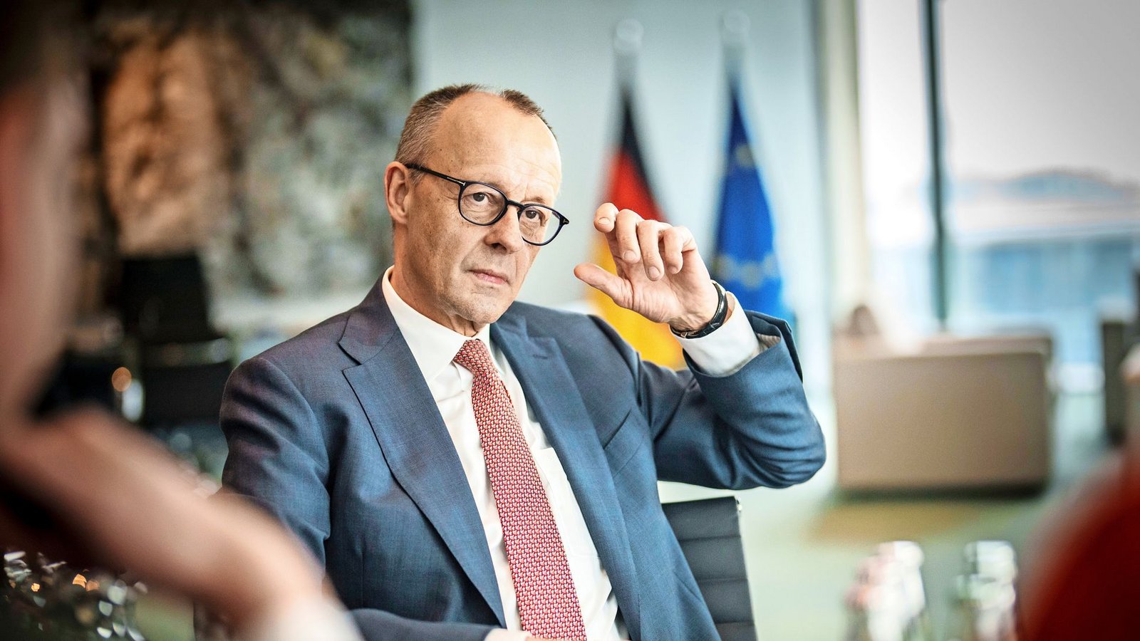 Bundeskanzler Friedrich Merz sieht Reform-Druck in Deutschland.Foto: Dominik Butzmann/Photothek