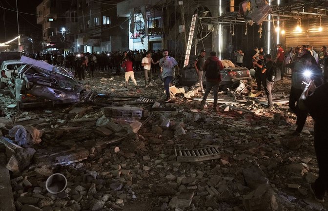 Israels Angriffe auf den Gaza-Streifen gehen weiter (Archivbild).<span class='image-autor'>Foto: Jehad Alshrafi/AP/dpa</span>