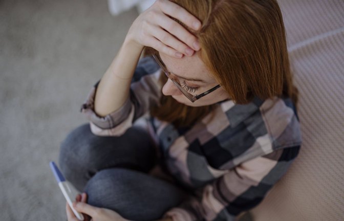 Mehr Menschen fühlen sich hierzulande psychisch eher schlecht (Symbolbild).<span class='image-autor'>Foto: IMAGO/Westend61/HalfPoint</span>