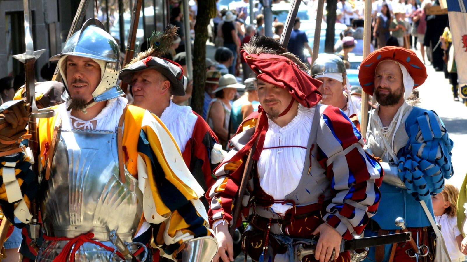 Der Umzug durch Maulbronn. Der Umzug durch Maulbronn.