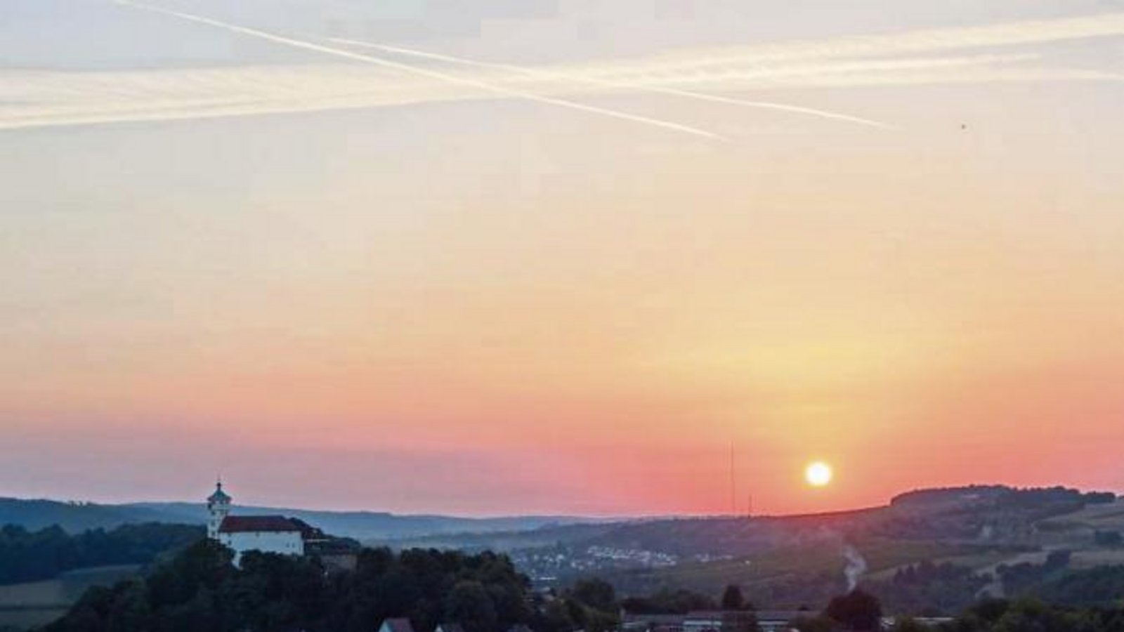 So schön ist die schwäbische Toskana im Abendrot.  Foto: Rücker