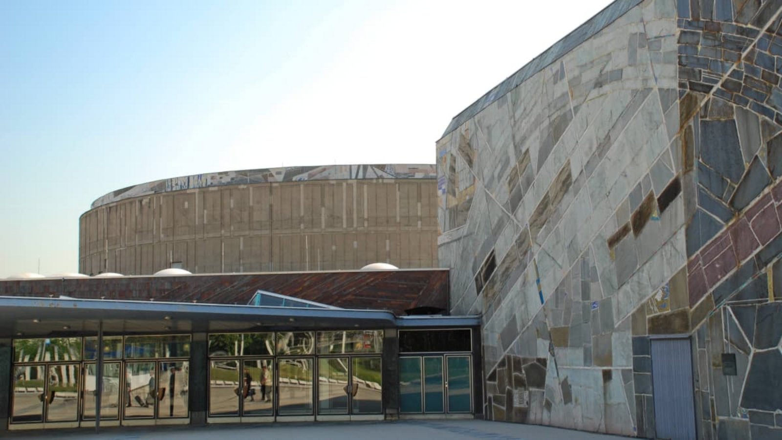 Steht längst unter Denkmalschutz: Kultur- und Kongresszentrum Liederhalle in Stuttgart von Rolf Gutbrod und Adolf Abel.imago/imagebroker