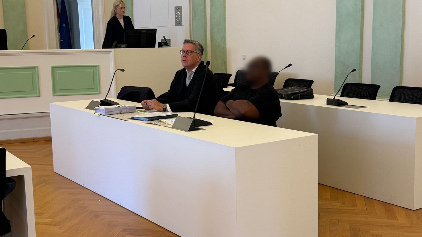 Der Angeklagte saß mutmaßlich alkoholisiert am Steuer.Magdalena Henkel/dpa Der Angeklagte saß mutmaßlich alkoholisiert am Steuer.Magdalena Henkel/dpa