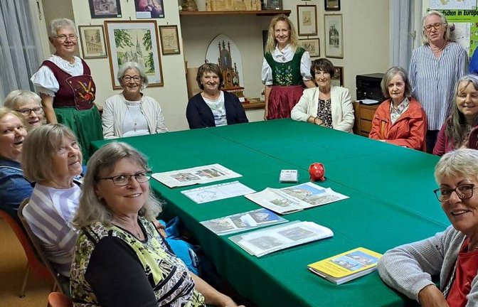 Besuch im Jauerniger Heimatmuseum in Vaihingen.  <span class='image-autor'>Foto: pv</span>
