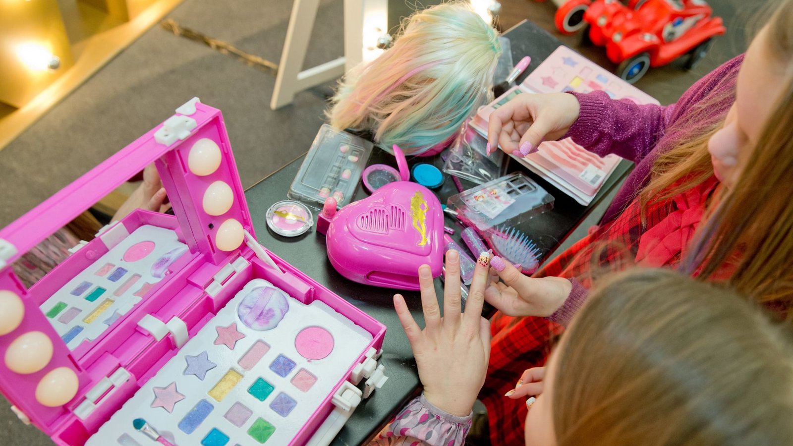 Spielsachen sind heute stark von Stereotypen geprägt – sagt die Expertin.Foto: dpa/Daniel Karmann