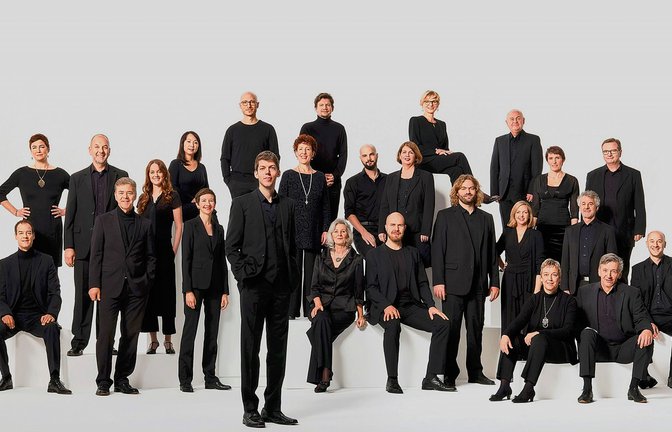 Das SWR Vokalensemble und Dirigent Yuval Weinberg<span class='image-autor'>Foto: SWR/Klaus Mellenthin</span>