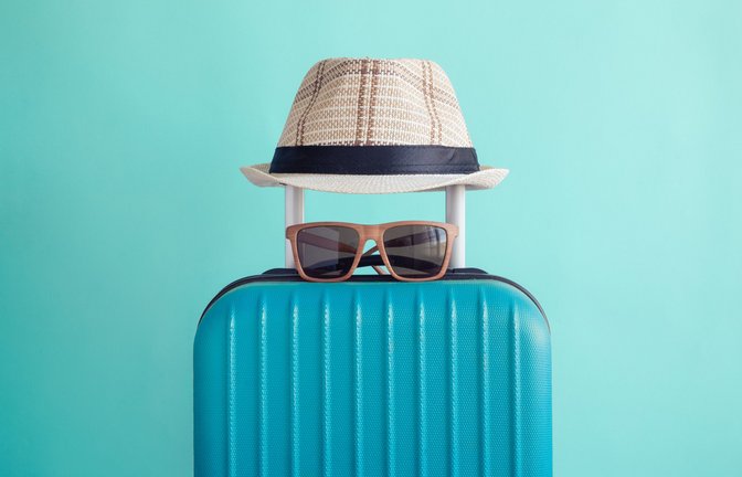 Alkohol im Flugzeug mitnehmen: Unter welchen Umständen ist das möglich?<span class='image-autor'>Foto: zoff / shutterstock.com</span>