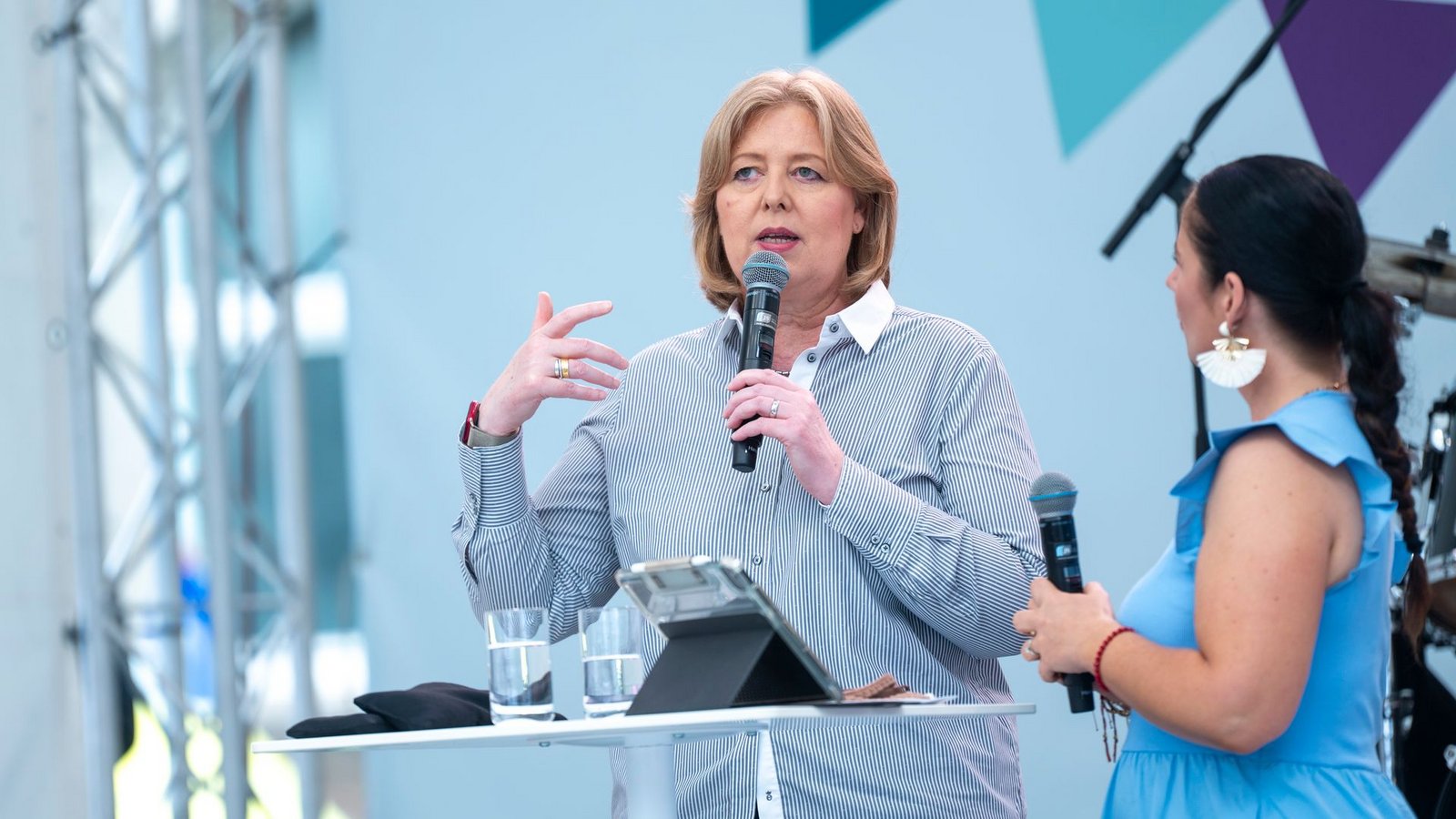 Arbeitsministerin Bärbel Bas (SPD) hat am Sonntag grundsätzlich positiv auf die Vorschläge reagiert.Foto: Christophe Gateau/dpa Arbeitsministerin Bärbel Bas (SPD) hat am Sonntag grundsätzlich positiv auf die Vorschläge reagiert.Foto: Christophe Gateau/dpa