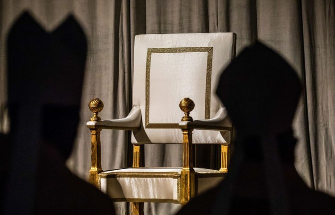 Mit dem Ableben des Papstes beginnt die  Sedisvakanz, die Zeit, in welcher der Heilige Stuhl unbesetzt ist.<span class='image-autor'>Foto: Stefano Dal Pozzolo</span>