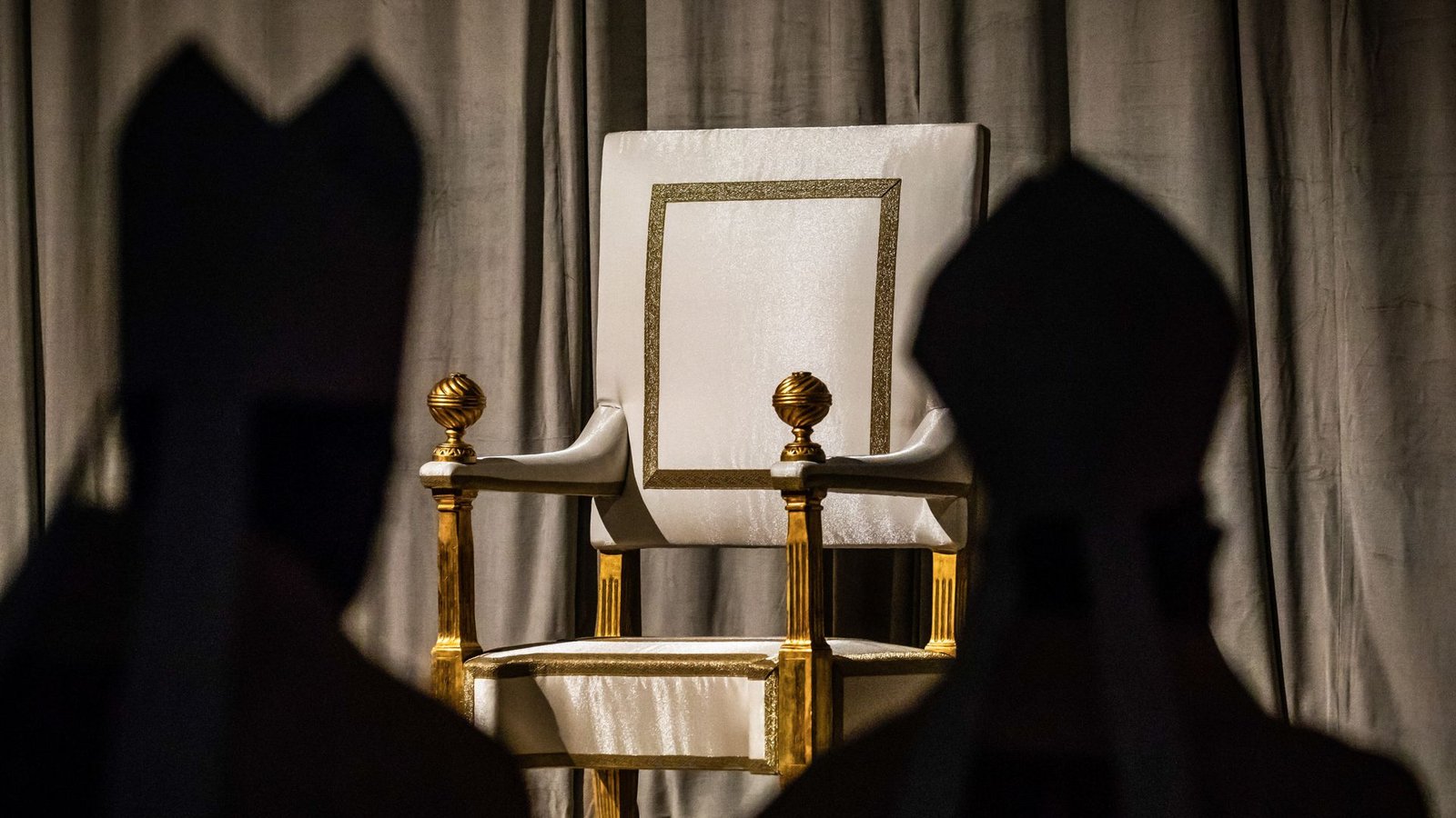 Mit dem Ableben des Papstes beginnt die  Sedisvakanz, die Zeit, in welcher der Heilige Stuhl unbesetzt ist.Foto: Stefano Dal Pozzolo