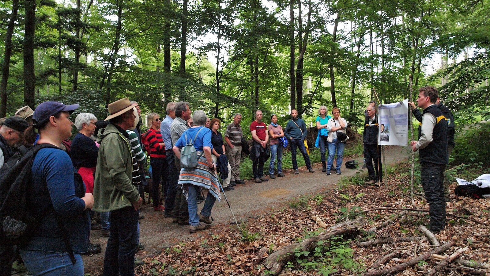 Anhand von Plakaten wurden die Gefahren des Klimawandels erklärt. Foto: Filitz Anhand von Plakaten wurden die Gefahren des Klimawandels erklärt. Foto: Filitz