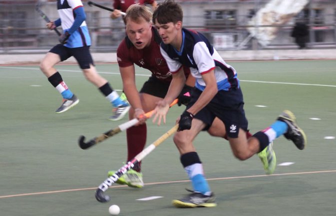 Nachwuchsspieler Jannik Lehmann (am Ball) und die SV Böblingen holen einen Punkt beim HC Ludwigsburg II.<span class='image-autor'>Samuel Ulrich</span>