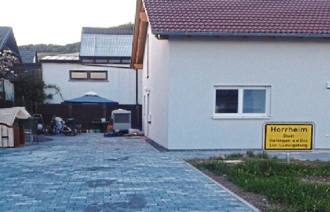 „Liebe Grüße aus Horrheim Nord“, schreibt uns Bernd Schneider zu seinem Foto aus Spielberg, wo sich diese kleine Exklave befindet.