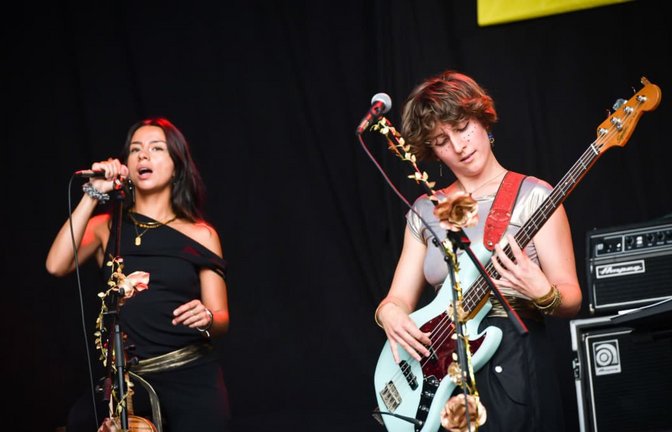 Starker Auftritt: Zwei Sechstel der Band Las Baklavas auf der Marktplatz-Bühne<span class='image-autor'>Lichtgut/Max Kovalenko</span>
