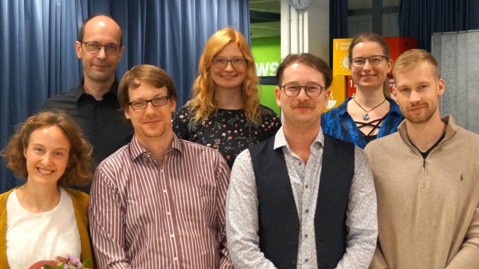 Freude über den Meisterbrief bei Helena Heckenbach, Marc Kuhlmann, Benjamin Wahl, Sarah Keßler, Luca Sing, Jessica Mayer, Christian Hillebrand und Michael Thalheimer (von links). Foto: p Freude über den Meisterbrief bei Helena Heckenbach, Marc Kuhlmann, Benjamin Wahl, Sarah Keßler, Luca Sing, Jessica Mayer, Christian Hillebrand und Michael Thalheimer (von links). Foto: p