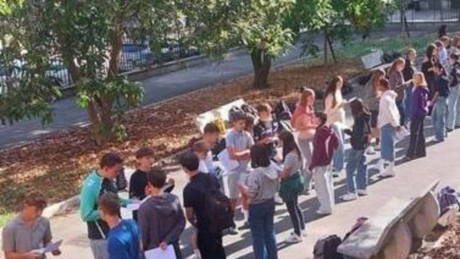 Die deutschen und italienischen Schüler sind in kürzester Zeit Freunde geworden. Foto: p