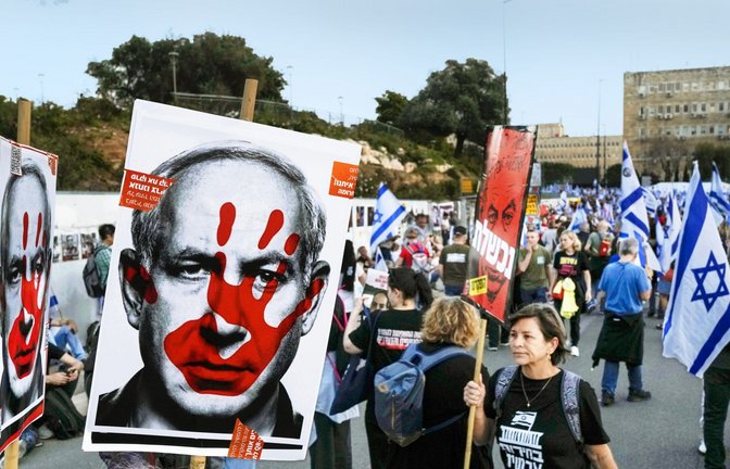 Immer wieder gibt es in Israel Demonstrationen gegen Premier Netanjahu.<span class='image-autor'>Foto: dpa/Leo Correa</span>
