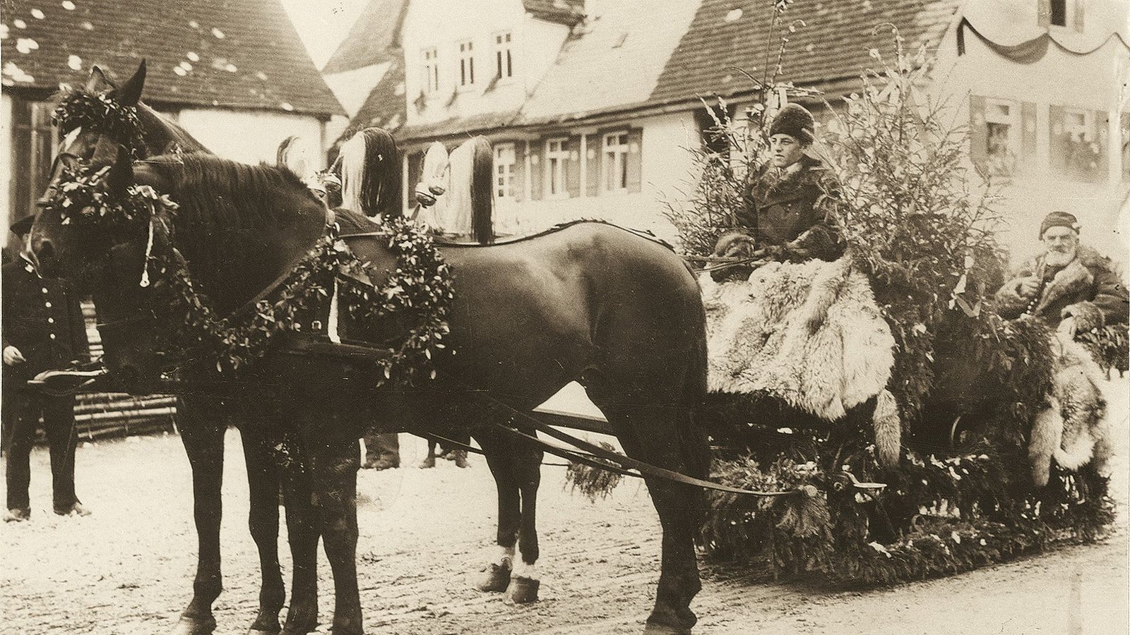 Wie hat man früher auf der Schwäbischen Alb Weihnachten gefeiert? Gudrun Mangold erzählt im Interview, was unterm Baum lag und welche Rezepte mit wenigen Zutaten funktionierten.Foto: Gudrun Mangold Wie hat man früher auf der Schwäbischen Alb Weihnachten gefeiert? Gudrun Mangold erzählt im Interview, was unterm Baum lag und welche Rezepte mit wenigen Zutaten funktionierten.Foto: Gudrun Mangold
