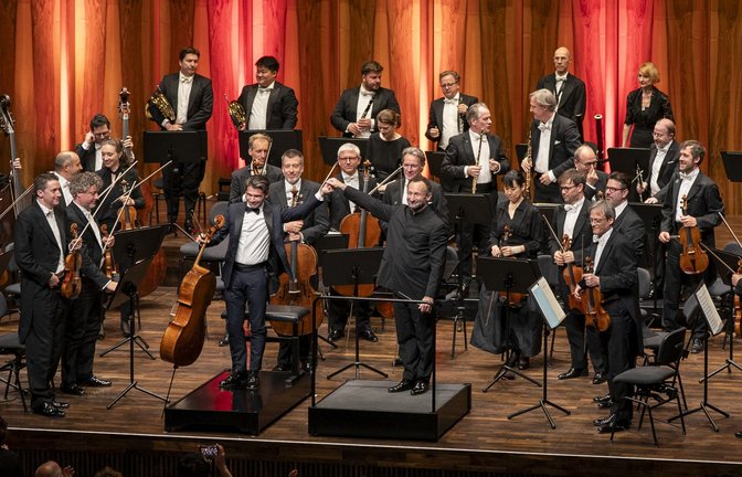 Die Berliner Philharmoniker am Abend des 4. Mai mit Chefdirigent Kirill Petrenko im Carmen Würth Forum in Künzelsau<span class='image-autor'>Foto: &nbsp;</span>
