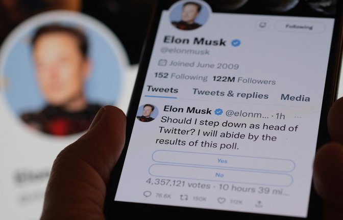 Per Umfrage hatte Elon Musk darüber abstimmen lassen, ob er Twitter-Chef bleiben soll. Doch offenbar sucht er schon länger einen neuen CEO.<span class='image-autor'>Foto: AFP/CHRIS DELMAS</span>