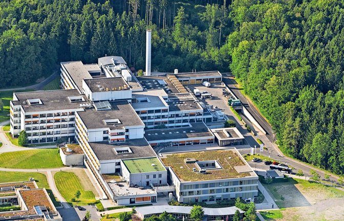 Mehr als 1500 Mitarbeiter arbeiten in dem akademischen Lehrkrankenhaus Klinikum Friedrichshafen<span class='image-autor'>Foto: imago/Westend61/imago stock&people</span>