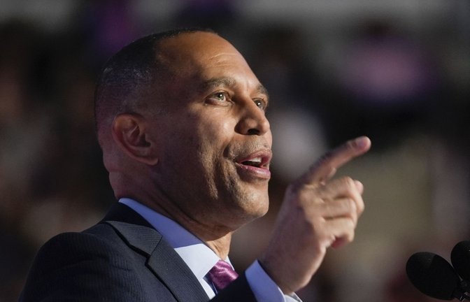 Will im November erster schwarzer Speaker im Kongress und damit der dritthöchste Amtsträger der USA werden: Demokrat Hakeem Jeffries.<span class='image-autor'>Foto: Erin Hooley/AP/dpa/Erin Hooley</span>
