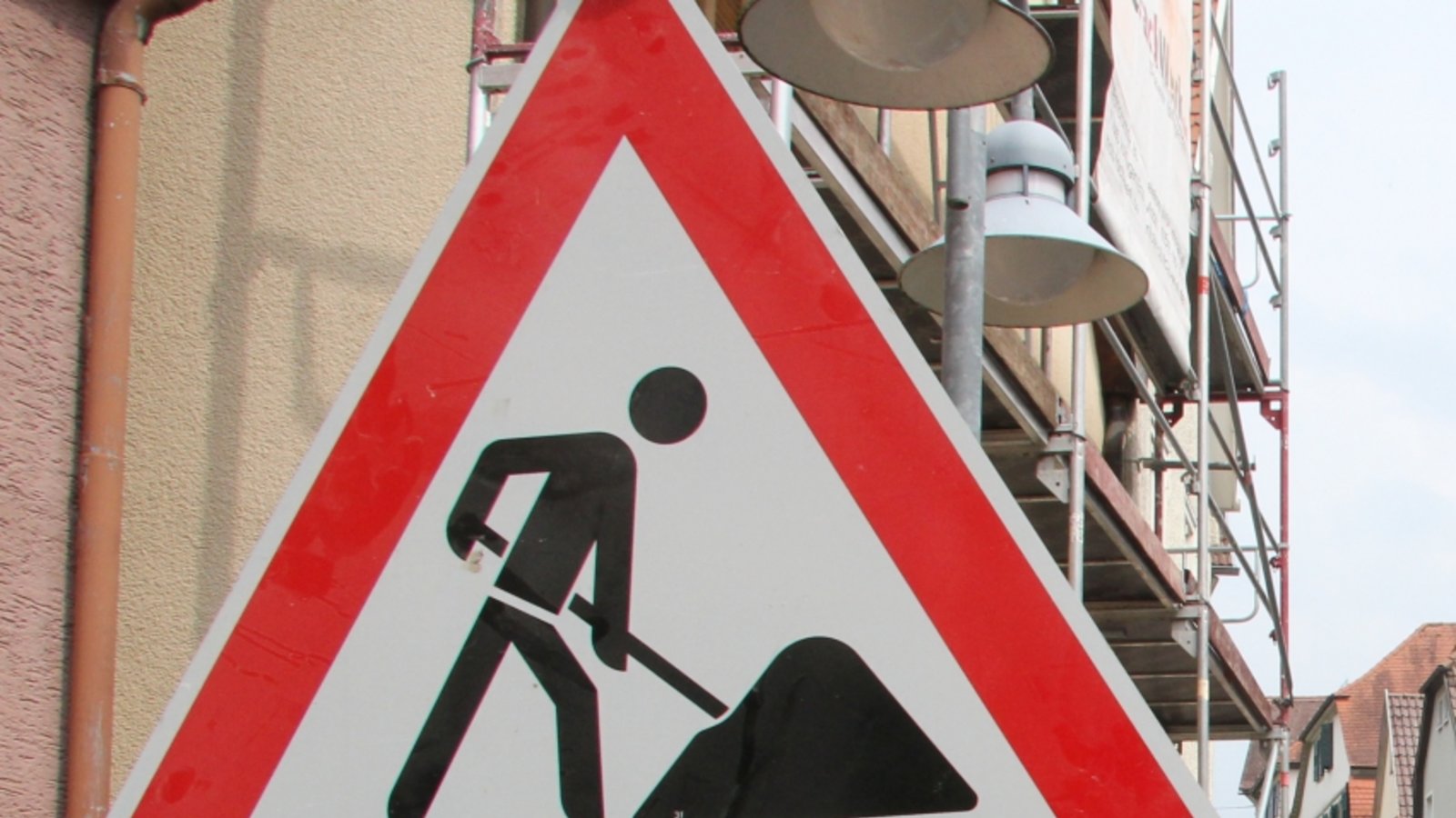 Vorsicht Baustelle. Archivfoto: Banholzer/VKZ