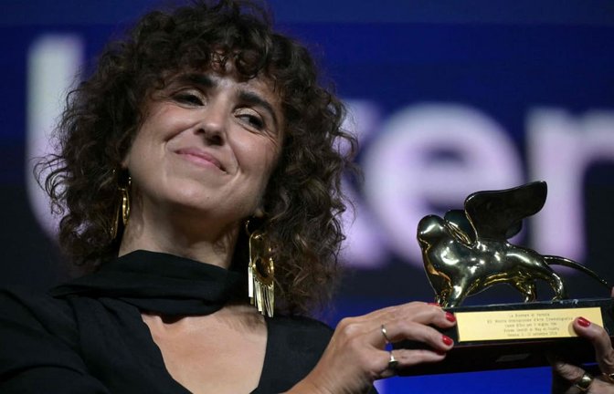 Die dänische Regisseurin May el-Toukhy ist für ihren Film „Woman Unknown“ mit dem Goldenen Löwen des Filmfestivals Venedig ausgezeichnet worden.<span class='image-autor'>STEFANO RELLANDINI/afp</span>