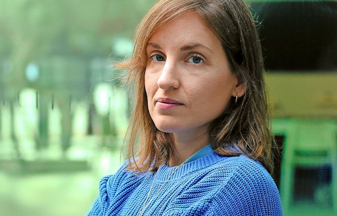 Erst seit 2020 schreibt Britta Rotschs ehemaliger Deutschlehrer keine Mails mehr an sie.<span class='image-autor'>Foto: Inke Johannsen</span>