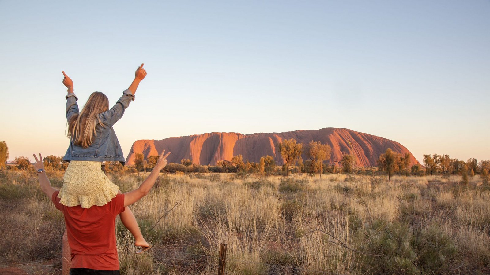 Der gewaltige  Sandsteinmonolith Uluru ist eine der wichtigsten Sehenswürdigkeiten Australiens.Foto: &nbsp;