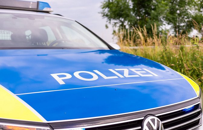 Die Polizei ermittelt vor Ort (Symbolbild).<span class='image-autor'>Foto: imago images/Fotostand</span>