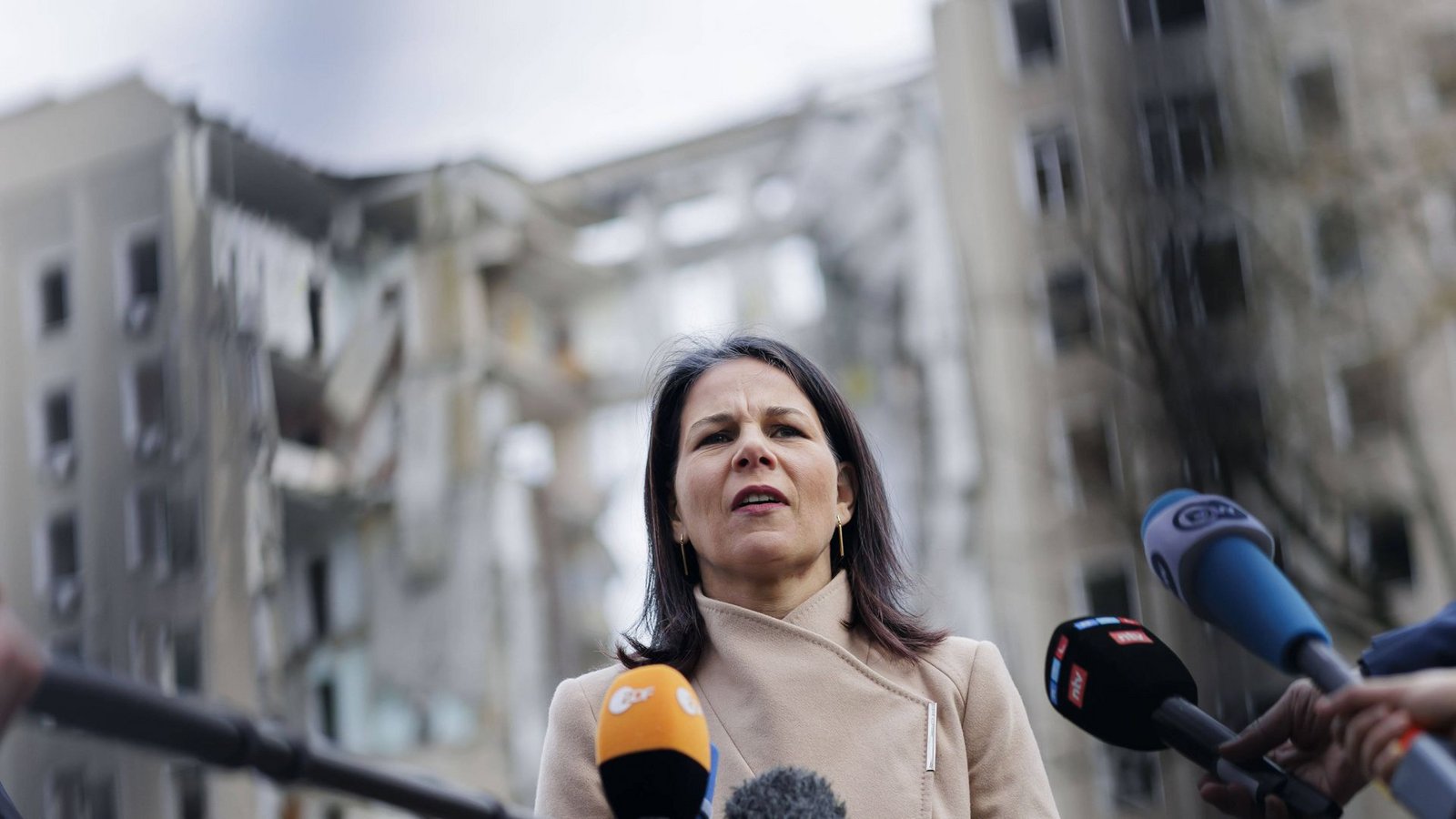 Annalena Baerbock in der Ukraine.Foto: IMAGO/photothek//Thomas Trutschel Annalena Baerbock in der Ukraine.Foto: IMAGO/photothek//Thomas Trutschel