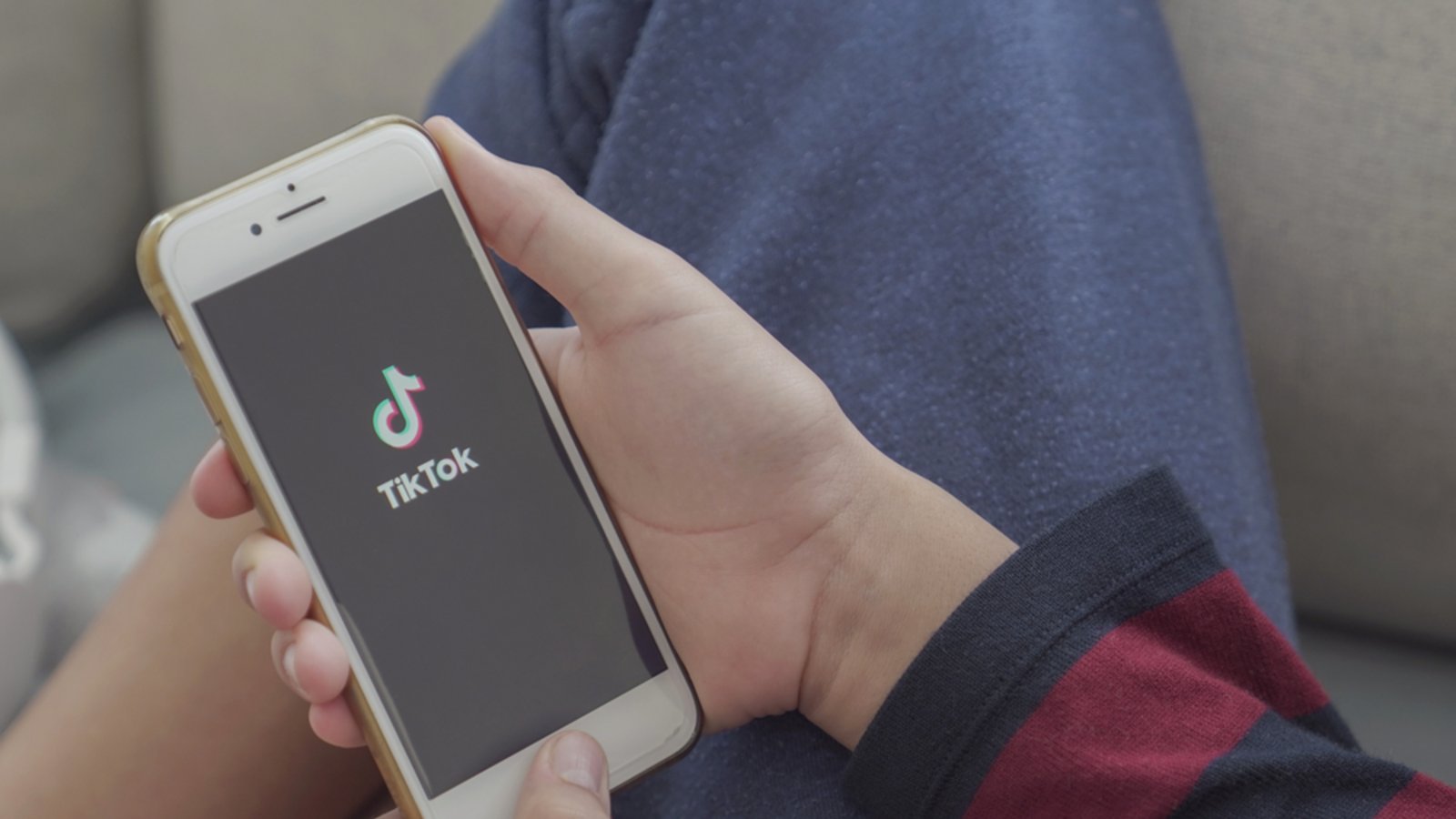 Auf TikTok trendet gerade ein dreibeiniger Hai: Tralalero Tralala.Foto: SewCreamStudio/ Shutterstock Auf TikTok trendet gerade ein dreibeiniger Hai: Tralalero Tralala.Foto: SewCreamStudio/ Shutterstock