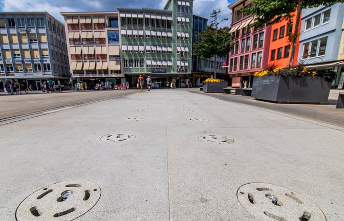 Ohne Wasser haben die Wasserspiele auf dem Marktplatz eher den Charakter einer Steinwüste.<span class='image-autor'>Foto: Lichtgut/Christoph Schmidt</span>