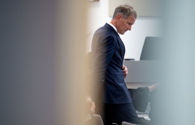 Björn Höcke als Angeklagter vor Gericht.<span class='image-autor'>Foto: dpa/Hendrik Schmidt</span>