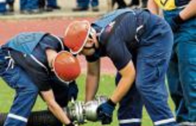 Jugendfeuerwehrler am Schaffen. Morath