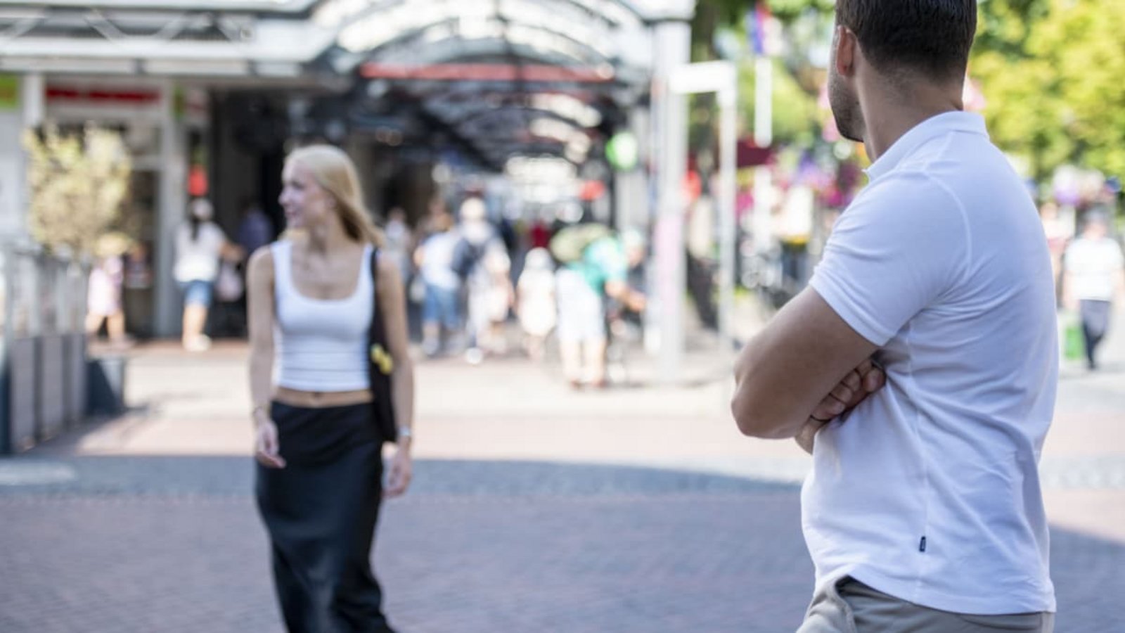 Verbale und nonverbale Belästigung mit sexuellem Kontext ohne jegliche Berührung ist im öffentlichen Raum in Deutschland aktuell nicht strafbar. (Symbolfoto)IMAGO/Funke Foto Services Verbale und nonverbale Belästigung mit sexuellem Kontext ohne jegliche Berührung ist im öffentlichen Raum in Deutschland aktuell nicht strafbar. (Symbolfoto)IMAGO/Funke Foto Services