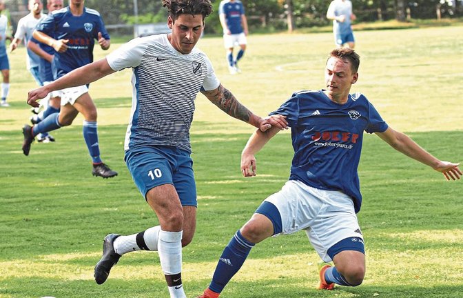 Der TSV Häfnerhaslach (links Marvin Knauer) ist am Sonntag beim SV Illingen zu Gast. Foto: Küppers