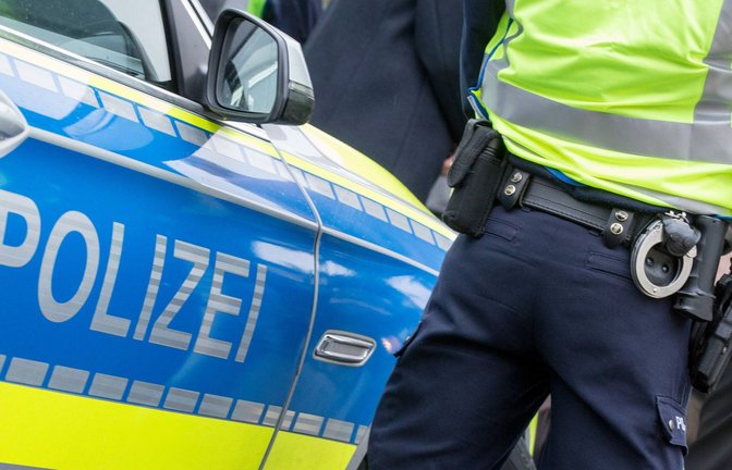 Ein 19-Jähriger beschäftigte am Montagmorgen die Polizisten in Ulm. (Symbolbild)<span class='image-autor'>Foto: imago/Deutzmann</span>