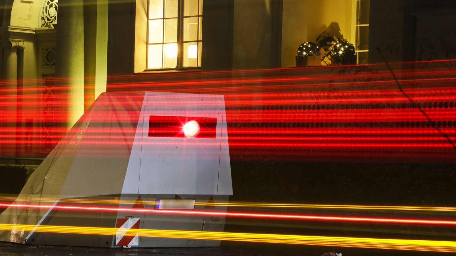 Der Verkehr wurde an über 500 Stellen schwerpunktmäßig überwacht. (Symbolfoto)Foto: IMAGO/Future Image/IMAGO/Sebastian Gabsch