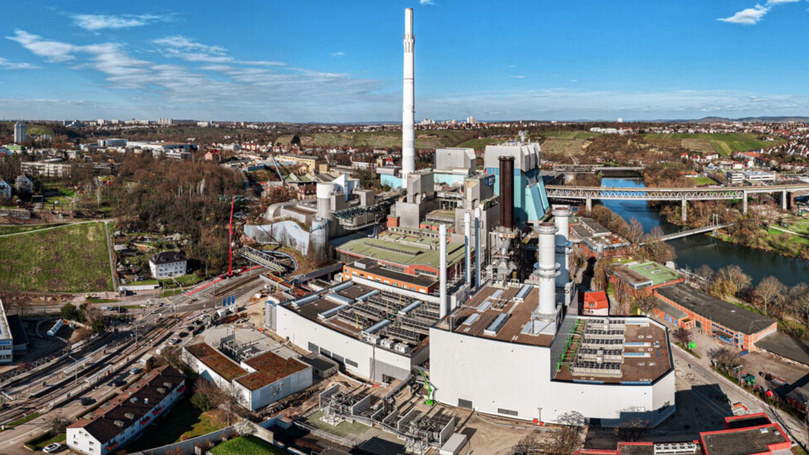 Die offizielle Inbetriebnahme zweier Gasturbinen im Heizkraftwerk Münster ging nahezu geräuschlos über die Bühne.Foto: EnBW Die offizielle Inbetriebnahme zweier Gasturbinen im Heizkraftwerk Münster ging nahezu geräuschlos über die Bühne.Foto: EnBW